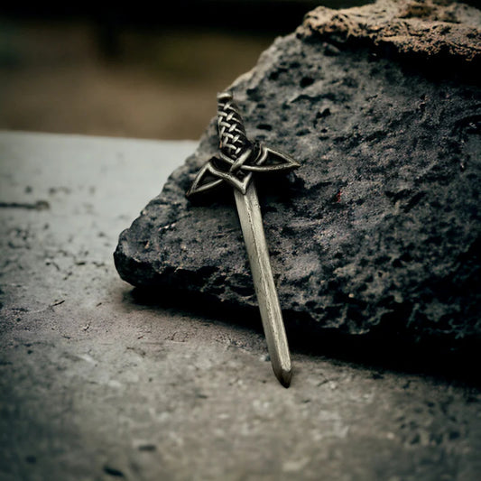 Claymore Sword Kilt Pin (KP7)